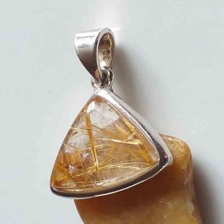 Pandantiv Cuart cu Rutil